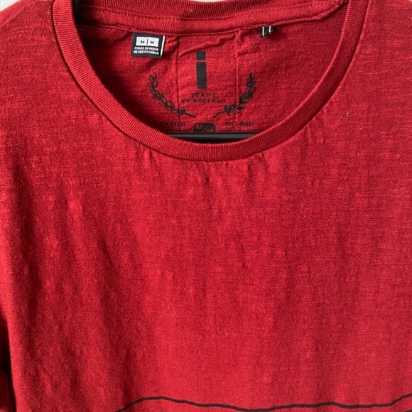 Men's Red Striped T-Shirt - Medium - Picture 2 of 3